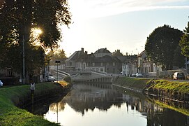 Cepoy pont sur le canal.JPG