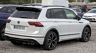 Volkswagen Tiguan R - right rear view