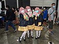 在漫展上扮演动漫角色的coser