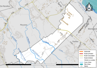 Carte en couleur présentant le réseau hydrographique de la commune