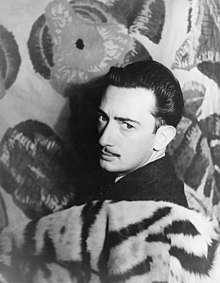 Dalí in 1939 (photo by Carl Van Vechten)