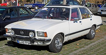 Opel Commodore B - left front view