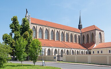 Kostel Nanebevzetí Panny Marie a svatého Jana Křtitele v Sedlci u Kutné Hory (památka UNESCO)