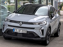 Renault Captur II (Phase II) - left front view