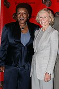 CCH Pounder & Glenn Close 2006.jpg