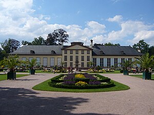 Français : Pavillon Joséphine dans le Parc de l'Orangerie