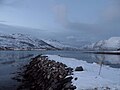 Pier no Kaldfjord, na vila homônima