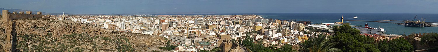 Panorámica de la ciudad tomada desde La Alcazaba.