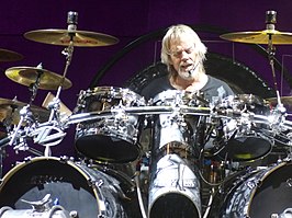 Frank Beard tijdens een ZZ Top-optreden in 2014