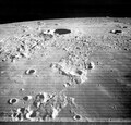 Oblasť pristátia sondy Surveyor 1 z pohľadu Lunar Orbiter 3, 28. apríl 1967