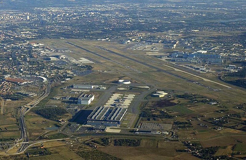 File:TOULOUSE-AEROPORT.jpg