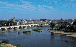 Brug over de Loire