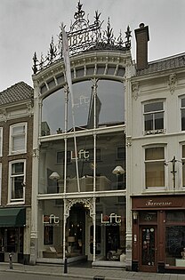 Metalen facade Denneweg 56, Den Haag (1898)