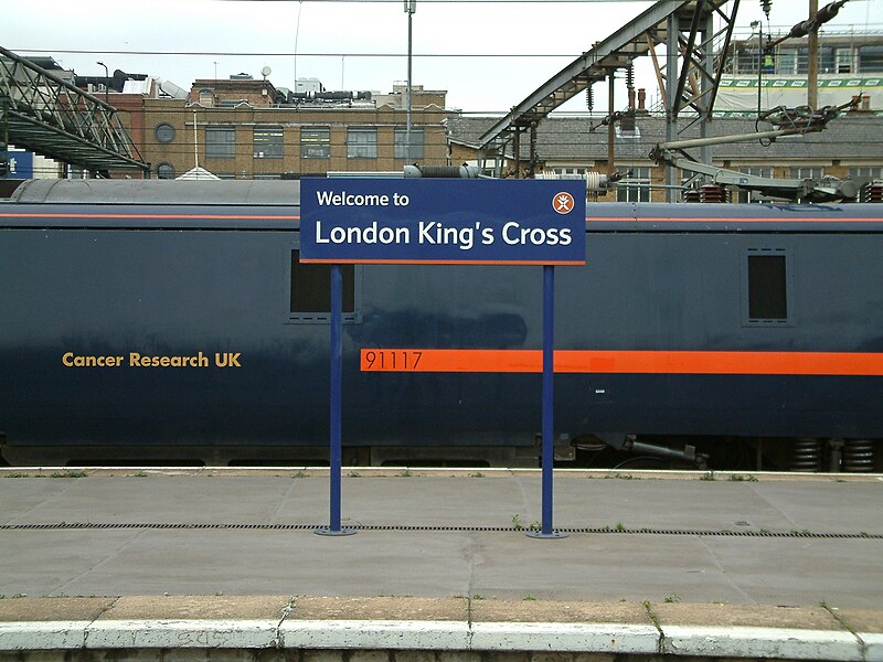 File:KingsCross-20040928.JPG