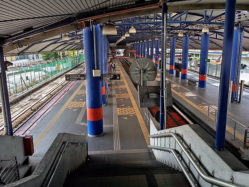 File:AG11 SP11 Chan Sow Lin LRT Platforms 20221127 113657.jpg