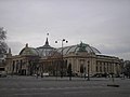 Grand Palais nhìn từ đại lộ Champs-Élysées