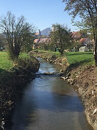 Die Starzel in Hechingen mit Stiftskirche und Burg Hohenzollern