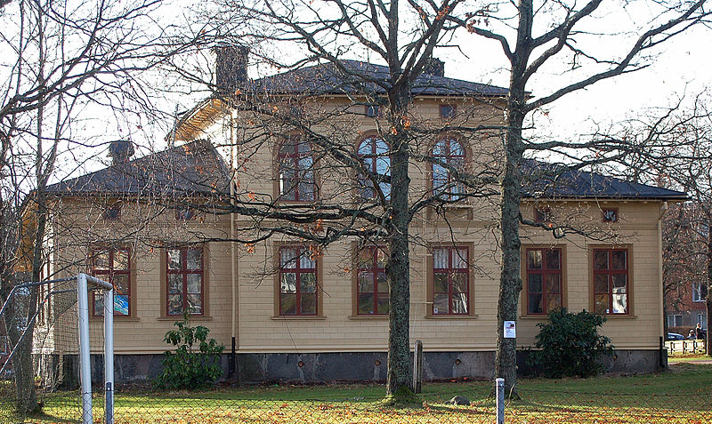 File:Lugnetsfritidsgård1.JPG