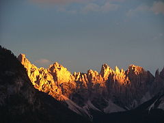 L'alpenglow sur le Spalti di Toro.