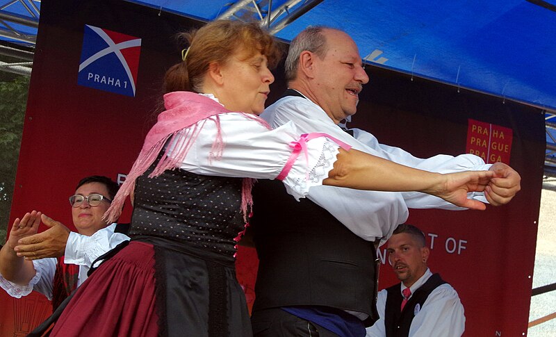 File:21.7.17 Prague Folklore Days 108 (35707671370).jpg