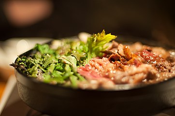 Sakura-nabe (z koniną)