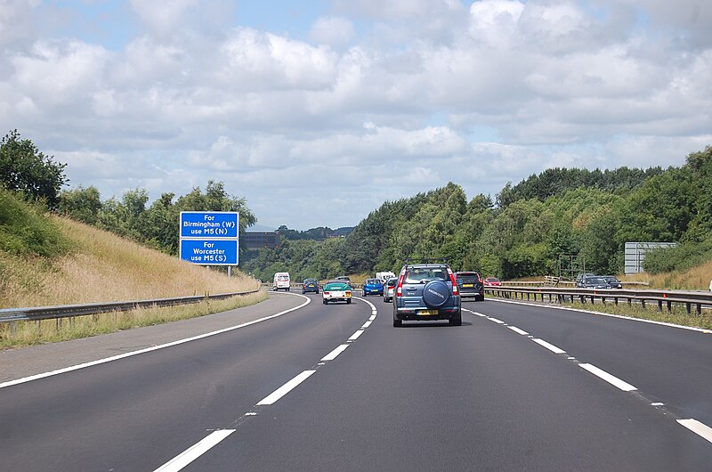 File:M42 near Marlbrook - geograph.org.uk - 4613267.jpg