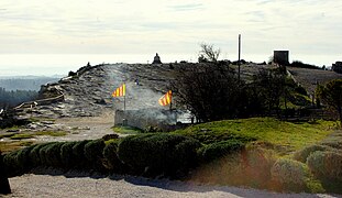 Panorama vers l'Eperon des Baux.JPG