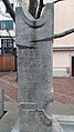 Rosenhof-Brunnen: „NIEMAND zeitGENOSSE patriot […]“