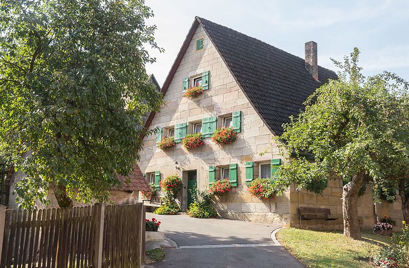 File:2016 Bauernhaus (D-5-74-139-10) 01.jpg