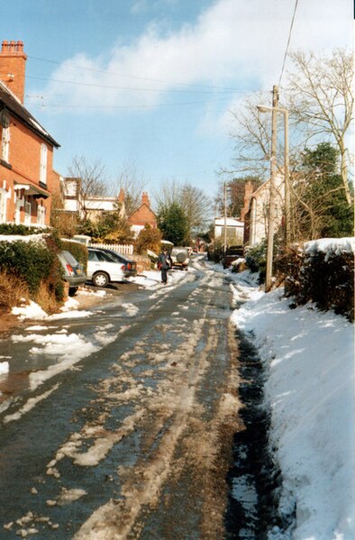 File:Marlbrook Lickey Rock 1995 in The Snow - geograph.org.uk - 2791524.jpg