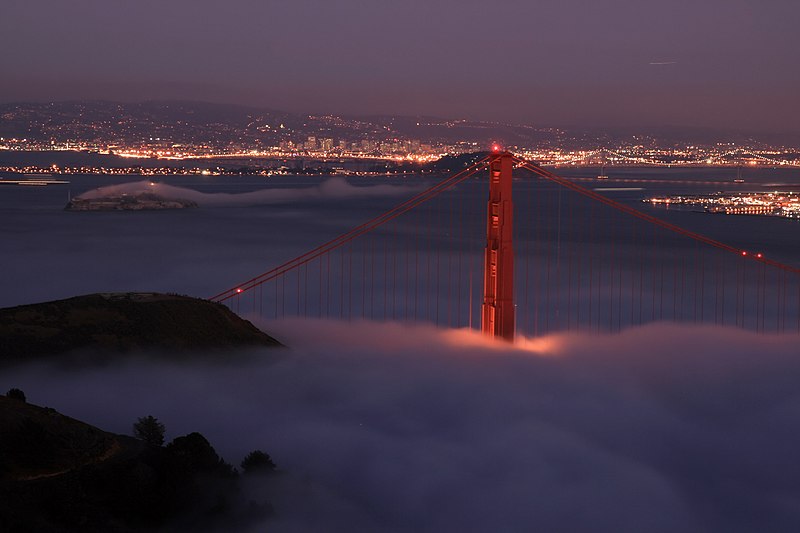 File:Night shot of Golden Gate Bridge and San Francisco.jpg