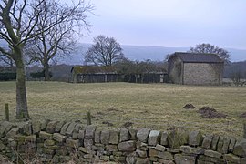 Barns at Bore Hill, Denton - geograph.org.uk - 3347856.jpg