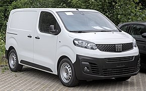 Fiat Scudo (2022) - right front view