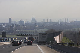 Skyline van Keulen gezien vanaf de A4 komende uit de richting Aken