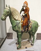 Dinastia tang, cavalliere suonatore, henan, 700-715 ca..JPG