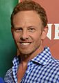 Ian Ziering interprète Fin Shepard