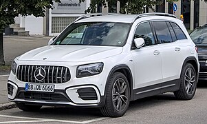 Mercedes-AMG GLB 35 4MATIC (X247) (2023) - left front view