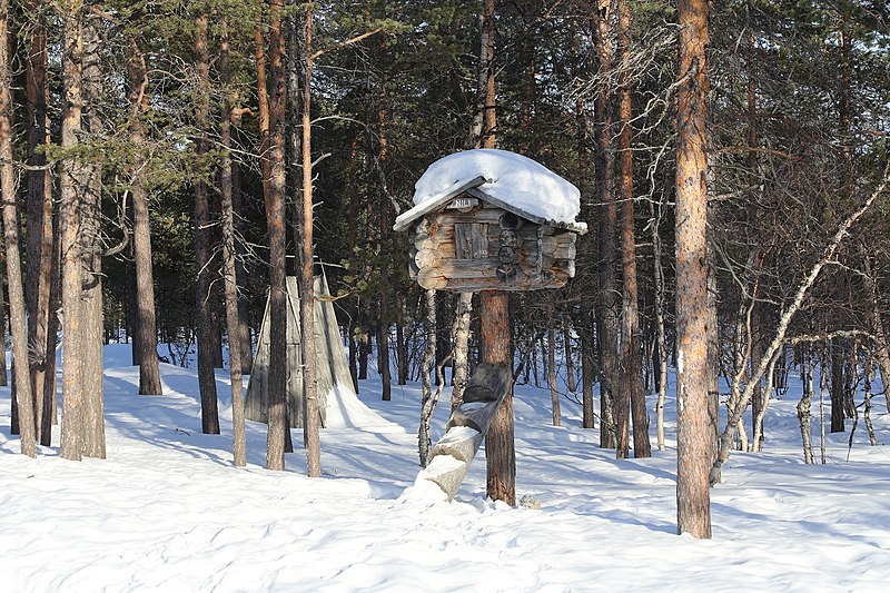 File:Nili - Njalla, Inari, Suomi - Finland 2013-03-10 a.jpg