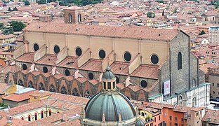 Vista aérea de la basílica de San Petronio