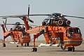 Hélicoptères bombardiers d'eau d'Erickson Air-Crane en Australie en 2007.