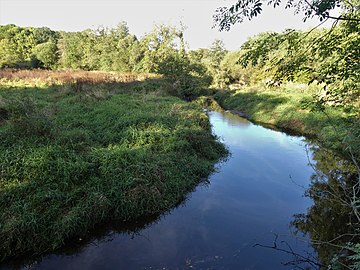 Le Bandiat au pont de la Roderie, entre Augignac à gauche et Abjat-sur-Bandiat en rive opposée.