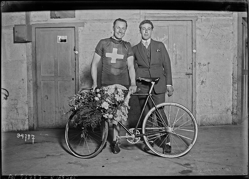 File:17-8-24 (Ernst) Kaufmann (coureur cycliste) - photographie de presse - Agence Rol - btv1b531359245.jpg