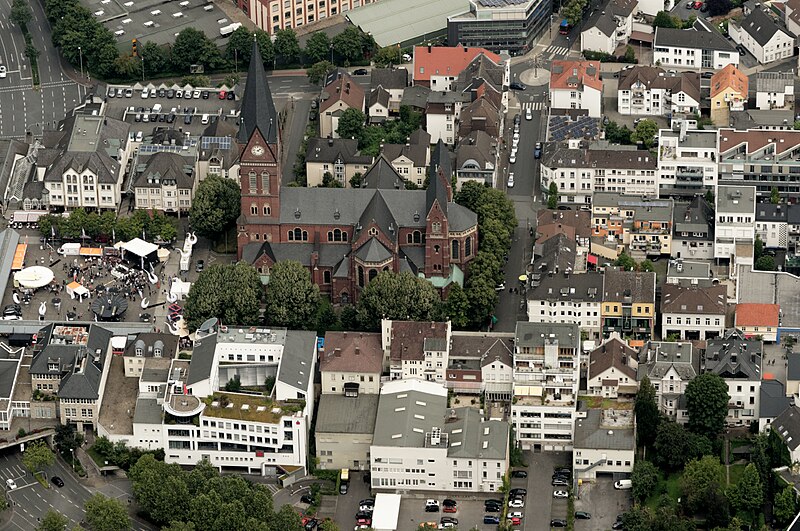 File:Arnsberg-Neheim St Johannes-Baptist FFSN-6399.jpg