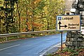 English: Fingerpost in front of the side road of the Loiblpass Road at the Sapotnica Deutsch: Wegweiser an der Loiblpass Straße vor der Abzweigung ins Bodental an der Sapotnica