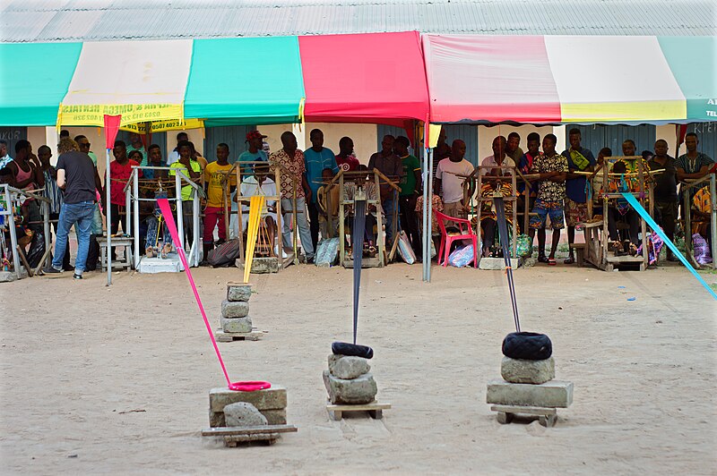 File:A group of weavers at work.jpg