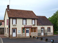 Courtemaux-FR-45-A16.JPG