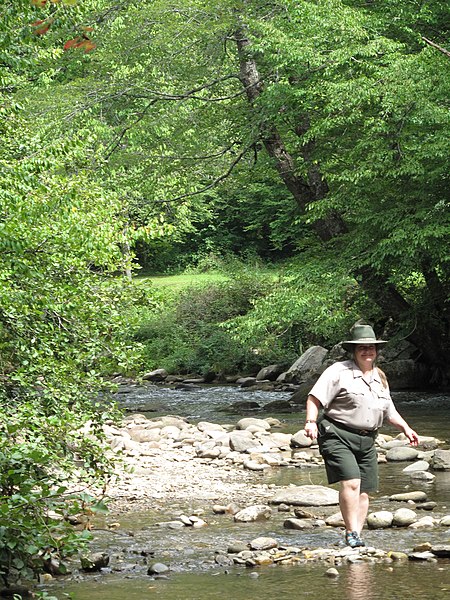 File:Great Smoky Mountains National Park Ranger Julie Townsend (4947674463).jpg