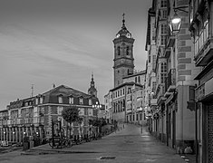 Vitoria - Calle San Francisco 02.jpg