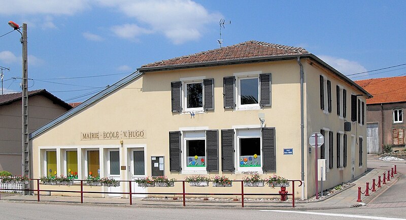 File:Baudricourt, Mairie-école.jpg