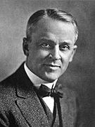 Robert Andrews Millikan 1926.jpg